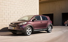   Toyota Urban Cruiser - 2009