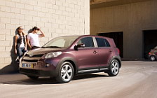   Toyota Urban Cruiser - 2009