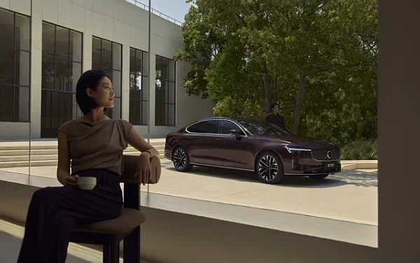 ���� ���������� Volvo S90 T8 Recharge China-spec - 2025