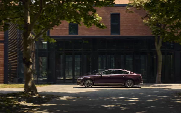 ���� ���������� Volvo S90 T8 Recharge China-spec - 2025