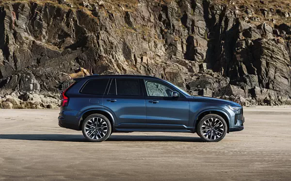 ���� ���������� Volvo XC90 T8 Recharge AWD UK-spec - 2024