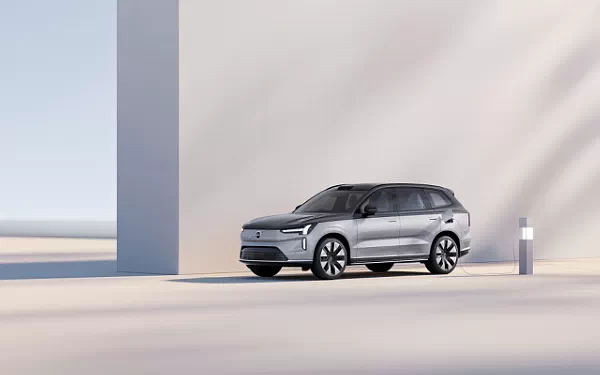 ���� ���������� Volvo EX90 Excellence - 2024