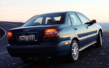���� ���������� Volvo S40 - 2001