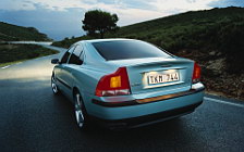 ���� ���������� Volvo S60 R - 2004