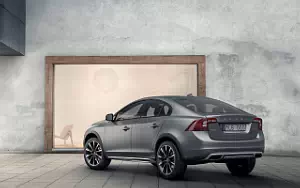 ���� ���������� Volvo S60 T5 AWD Cross Country - 2016
