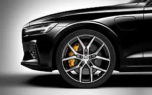 ���� ���������� Volvo S60 Polestar Engineered - 2018