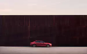 ���� ���������� Volvo S60 T6 AWD R-Design - 2018