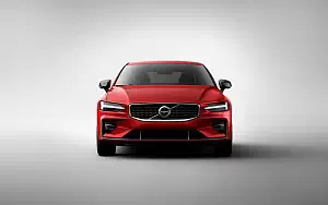 ���� ���������� Volvo S60 T6 AWD R-Design - 2018