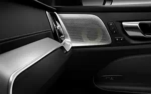 ���� ���������� Volvo S60 T6 AWD R-Design - 2018