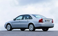 ���� ���������� Volvo S80 - 2004