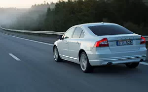 ���� ���������� Volvo S80 D4 - 2016