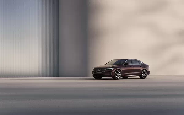 ���� ���������� Volvo S90 T8 Recharge - 2025