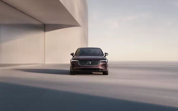 ���� ���������� Volvo S90 T8 Recharge - 2025