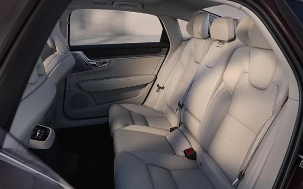 ���� ���������� Volvo S90 T8 Recharge - 2025