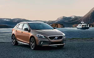 ���� ���������� Volvo V40 Cross Country - 2013