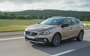 ���� ���������� Volvo V40 Cross Country - 2014