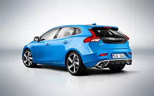 ���� ���������� Volvo V40 R-Design - 2014