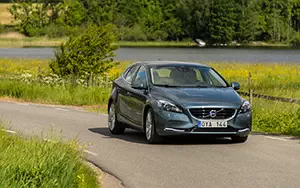 ���� ���������� Volvo V40 - 2014