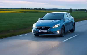 ���� ���������� Volvo V40 R-Design - 2016