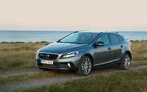 ���� ���������� Volvo V40 T5 AWD Cross Country - 2016