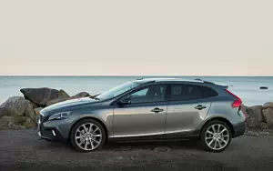 ���� ���������� Volvo V40 T5 AWD Cross Country - 2016