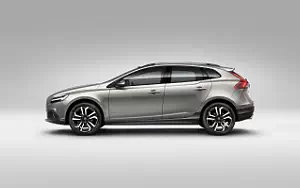 ���� ���������� Volvo V40 T5 AWD Cross Country - 2016