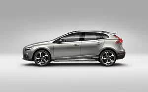 ���� ���������� Volvo V40 T5 AWD Cross Country - 2016