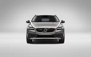 ���� ���������� Volvo V40 T5 AWD Cross Country - 2016