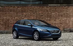 ���� ���������� Volvo V40 T5 Inscription - 2016