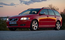 ���� ���������� Volvo V50 R-Design - 2011