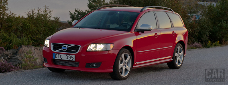 ���� ���������� Volvo V50 R-Design - 2011 - Car wallpapers