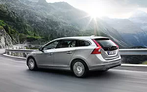 ���� ���������� Volvo V60 Plug-in-Hybrid - 2013