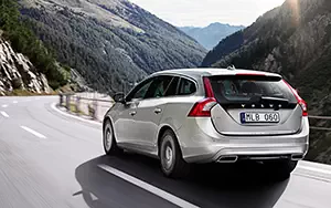���� ���������� Volvo V60 Plug-in-Hybrid - 2013