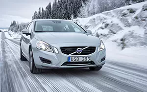 ���� ���������� Volvo V60 Plug-in-Hybrid - 2013