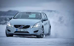 ���� ���������� Volvo V60 Plug-in-Hybrid - 2013