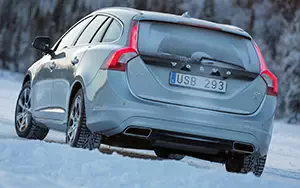 ���� ���������� Volvo V60 Plug-in-Hybrid - 2013