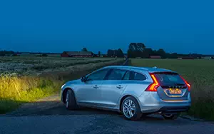 ���� ���������� Volvo V60 T5 - 2013