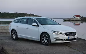 ���� ���������� Volvo V60 Plug-in-Hybrid - 2014