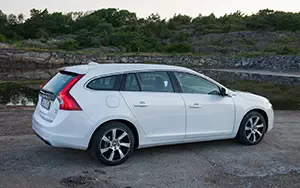 ���� ���������� Volvo V60 Plug-in-Hybrid - 2014