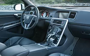 ���� ���������� Volvo V60 Plug-in-Hybrid - 2014