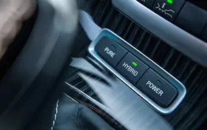 ���� ���������� Volvo V60 Plug-in-Hybrid - 2014