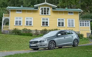 ���� ���������� Volvo V60 T6 - 2014