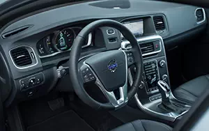 ���� ���������� Volvo V60 T6 - 2014