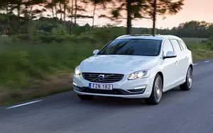 ���� ���������� Volvo V60 D5 Twin Engine - 2016
