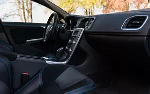 ���� ���������� Volvo V60 Polestar - 2016