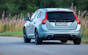 ���� ���������� Volvo V60 T5 R-Design - 2016