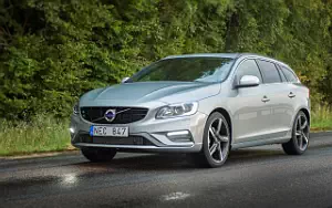���� ���������� Volvo V60 T5 R-Design - 2016