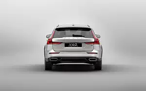 ���� ���������� Volvo V60 T5 Cross Country - 2018