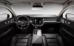 ���� ���������� Volvo V60 T5 Cross Country - 2018