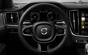 ���� ���������� Volvo V60 T5 Cross Country - 2018
